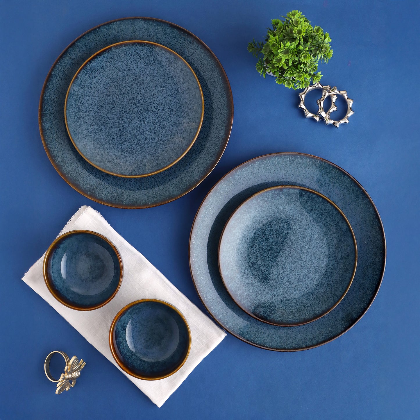 KLÉ Ceramics Essentials Dinner Set | 2 Dinner Plates, 2 Quarter Plates and 2 Bowls (225ml) | Microwave and Oven Safe - 100% Handmade. (Deep Ocean Blue)